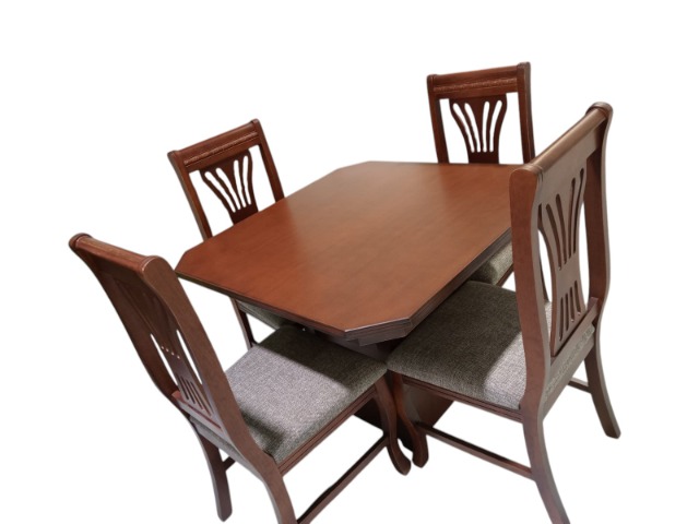 Foto de comedor 4 sillas cherry