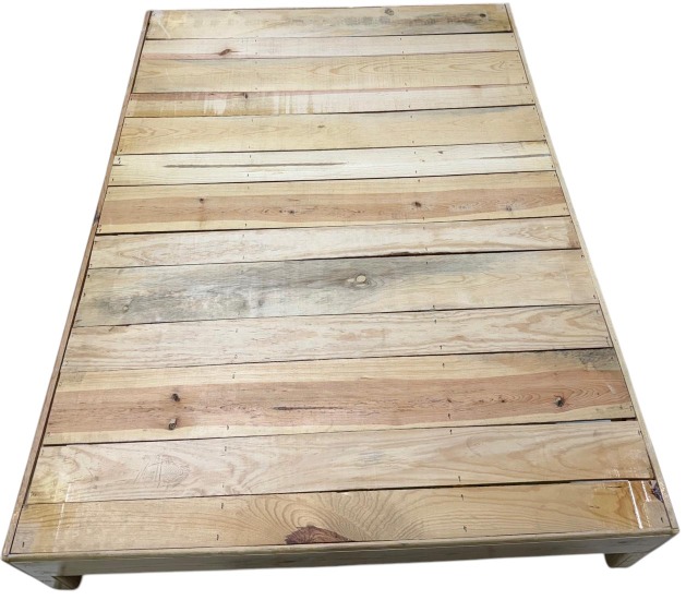 Foto de base de madera matrimonial